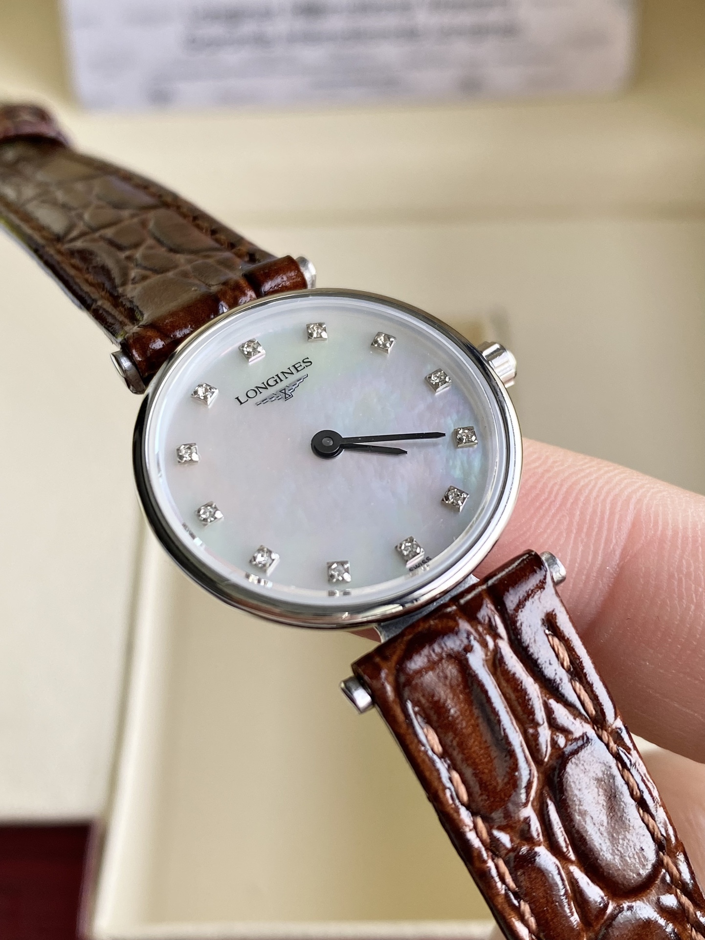 ロンジン「Longines」ラ・グランドクラシック ドゥ ロンジンレディース クォーツウォッチ 32mm