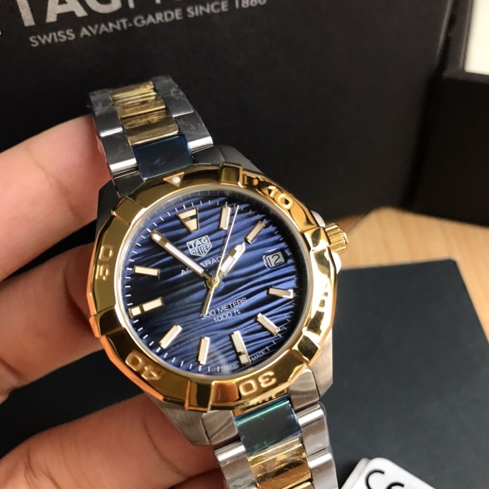 タグ・ホイヤー「TAG Heuer」アクアレーサー レディース クォーツ 腕時計32mm