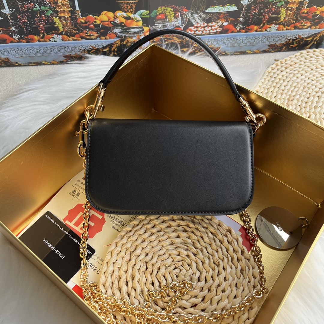 ドルチェ・アンド・ガッバーナ「D&G」シングルショルダークロスボディバッグ