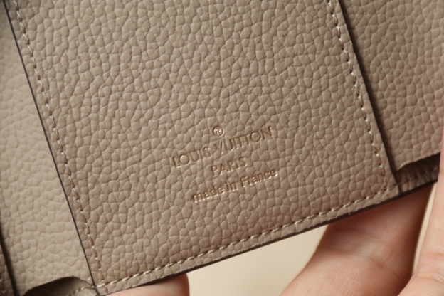 ルイ・ヴィトン(Louis Vuitton) ポルトフォイユ･ヴィクトリーヌ