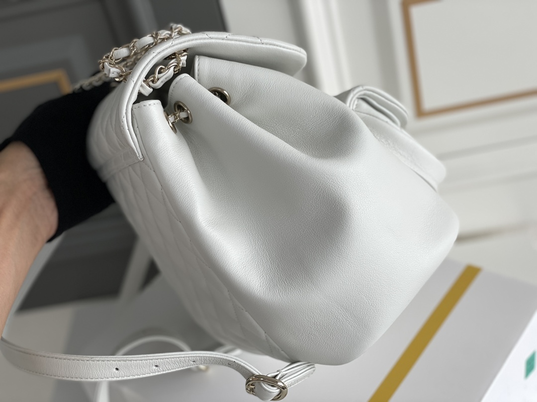 シャネル「Chanel」DUMA チェーンショルダーバッグ スモール レザー