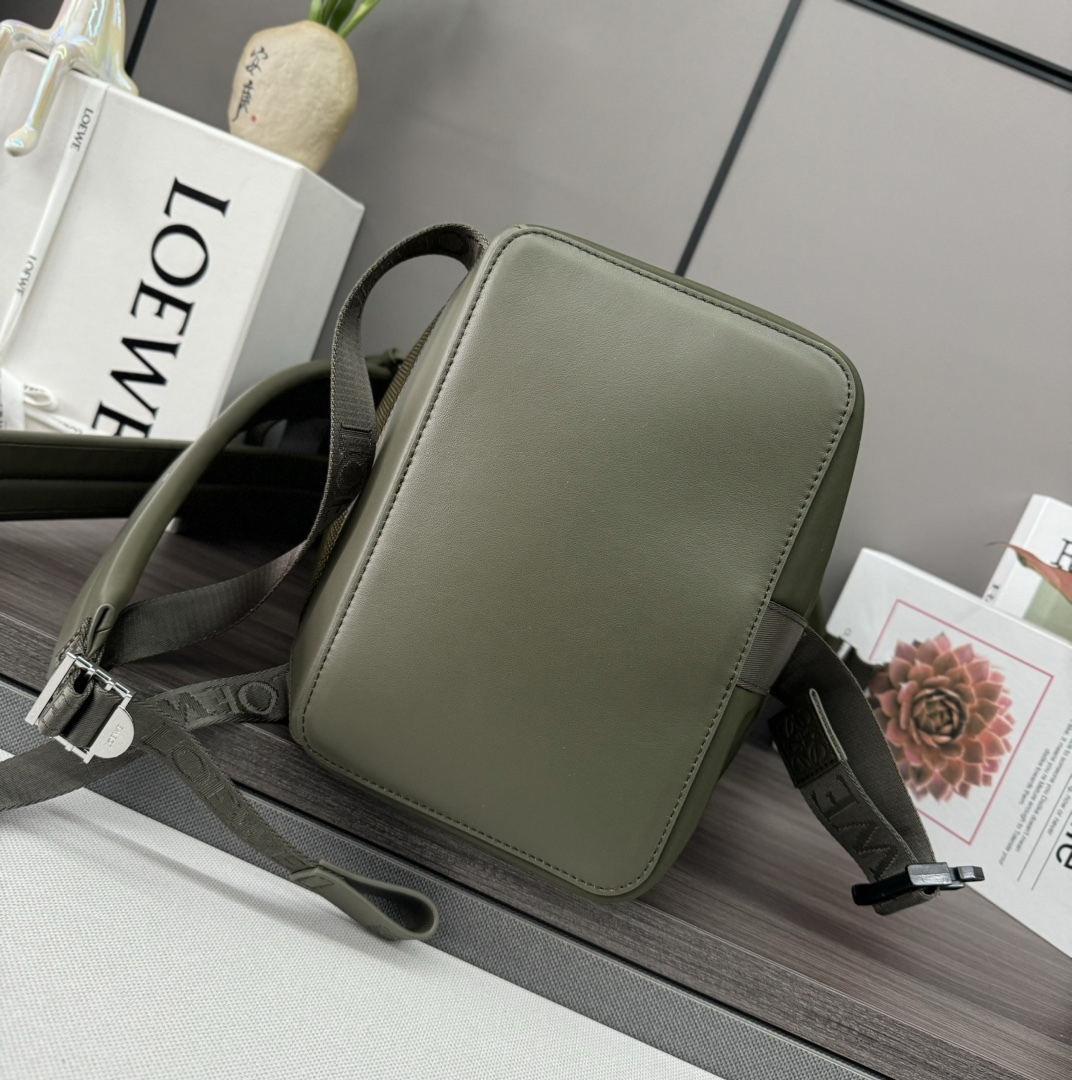 ロエベ「Loewe」Flex バックパック