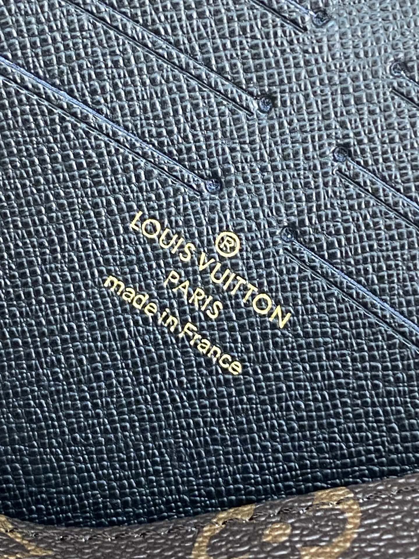 ルイ・ヴィトン「Louis Vuitton」ポシェット･ヴォワヤージュ MM