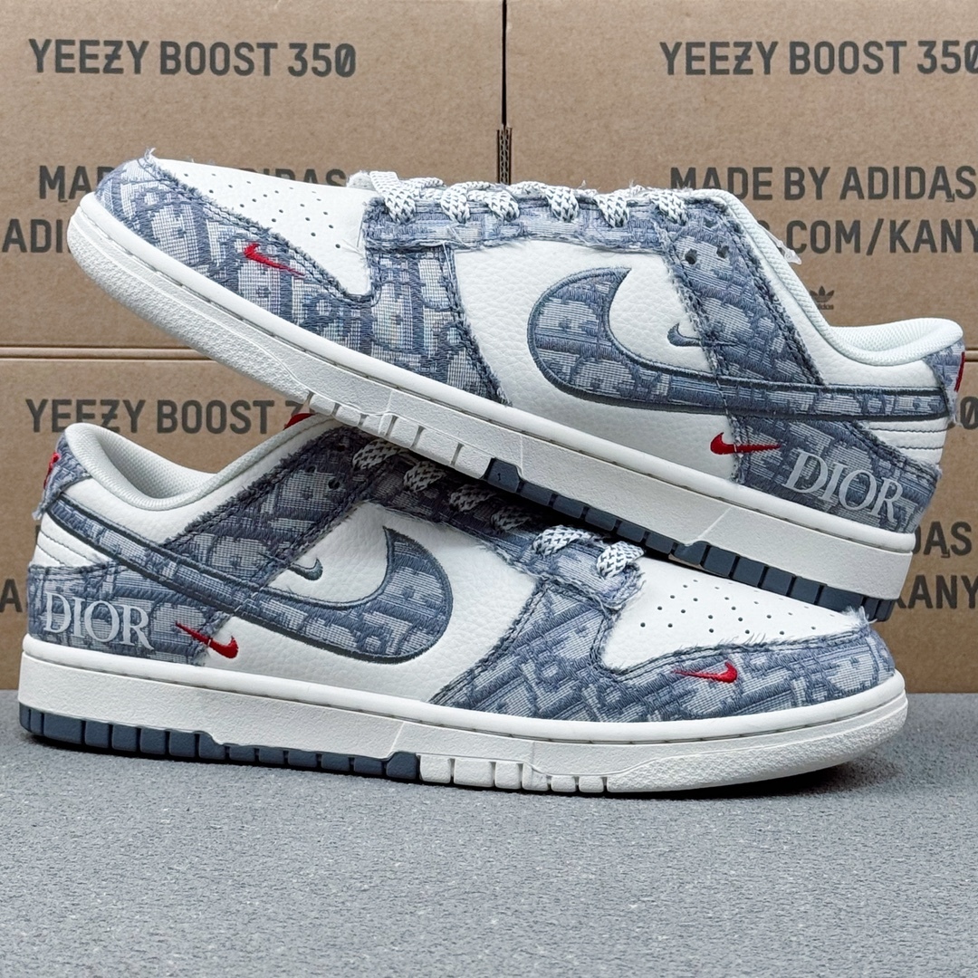 「コラボモデル」Dior x NikeSB Dunk Low "White Ink Blue" スニーカー