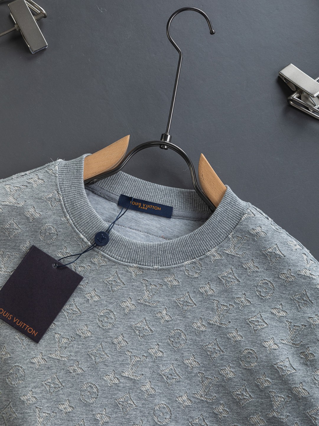 ルイ・ヴィトン「Louis Vuitton」秋冬新作ラウンドネックスウェット