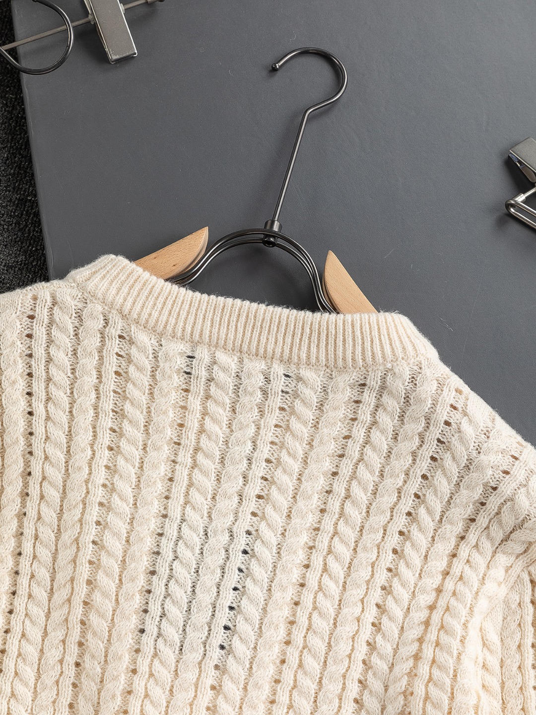 ルイ・ヴィトン「Louis Vuitton」秋冬新作ニットクルーネックセーター