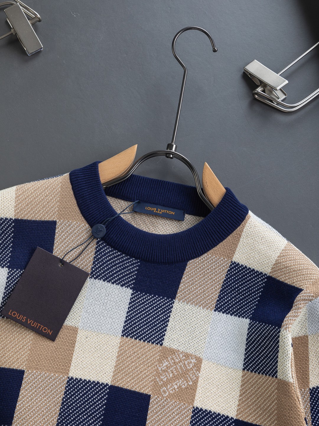 ルイ・ヴィトン「Louis Vuitton」秋冬新作ニットクルーネックセーター