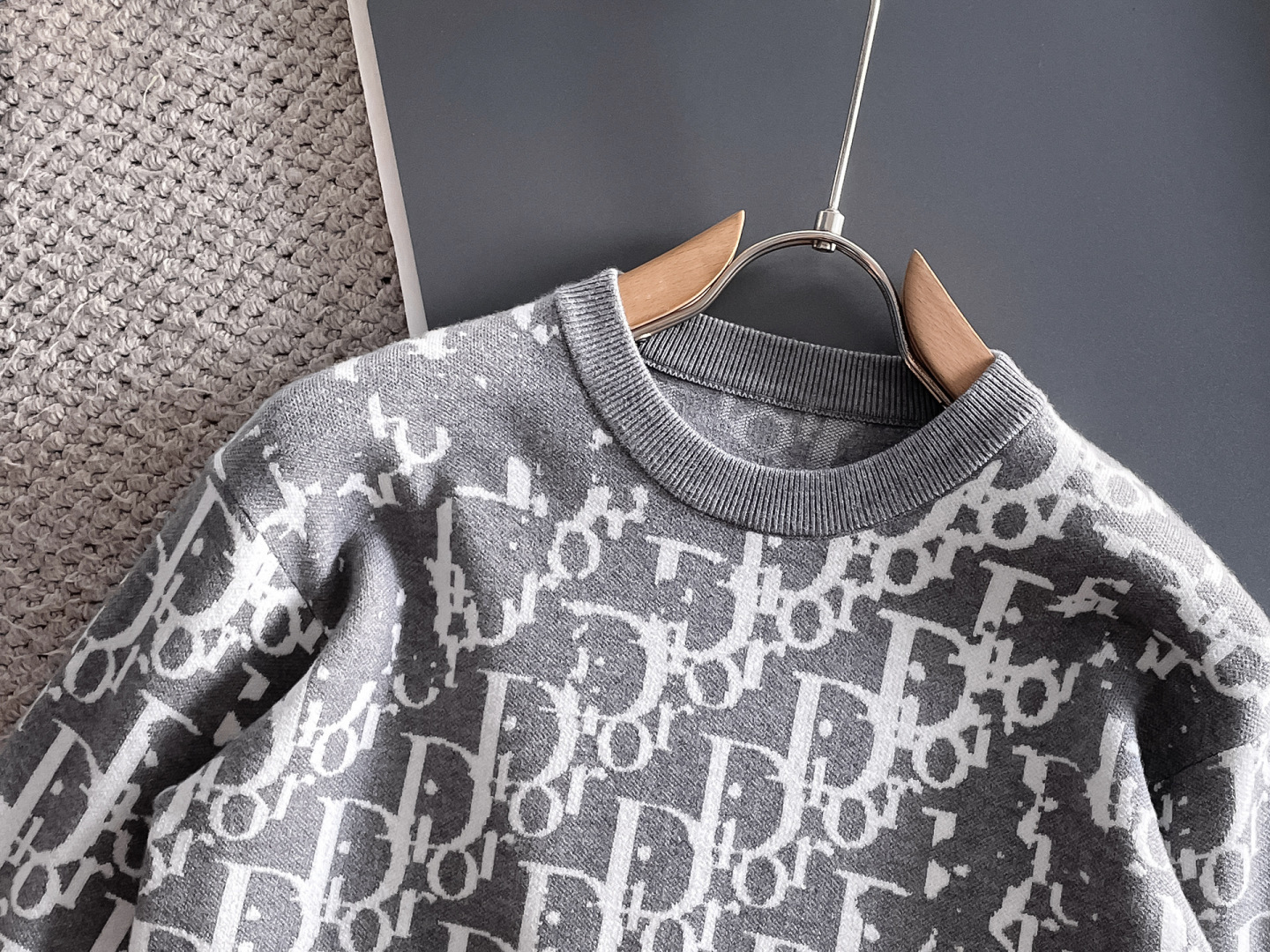 ディオール「Dior」秋冬新作ニットクルーネックセーター