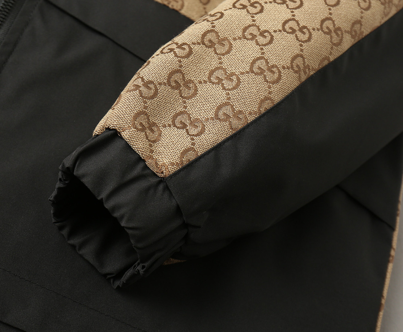 グッチ「Gucci 」秋冬新作メンズフード付きジャケット