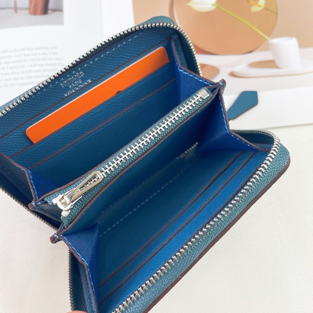 エルメス「Hermès」Silk'in ショートウォレット