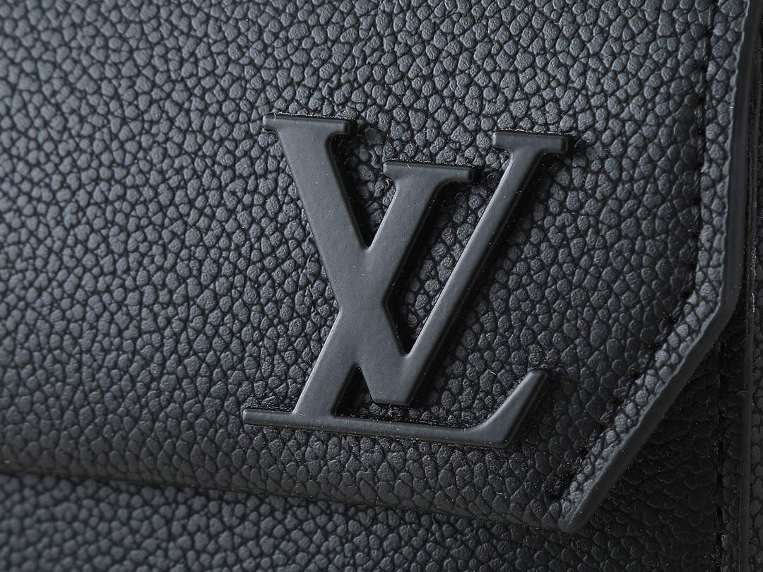 ルイ・ヴィトン「Louis Vuitton」パイロット チェストバッグ