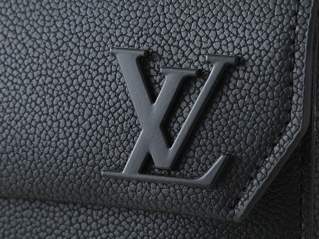 ルイ・ヴィトン「Louis Vuitton」パイロット チェストバッグ