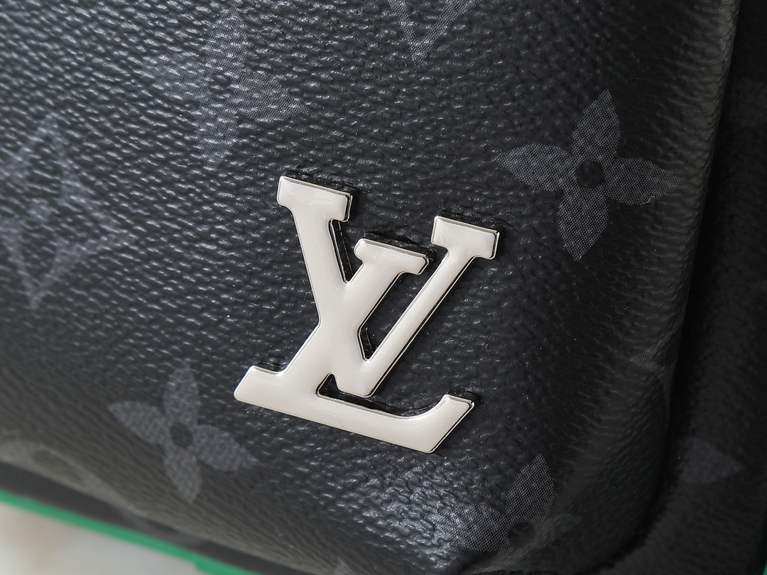 ルイ・ヴィトン「Louis Vuitton」Avenue スモールクラッチバッグ