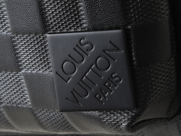 ルイ・ヴィトン「Louis Vuitton」Avenue スモールクラッチバッグ