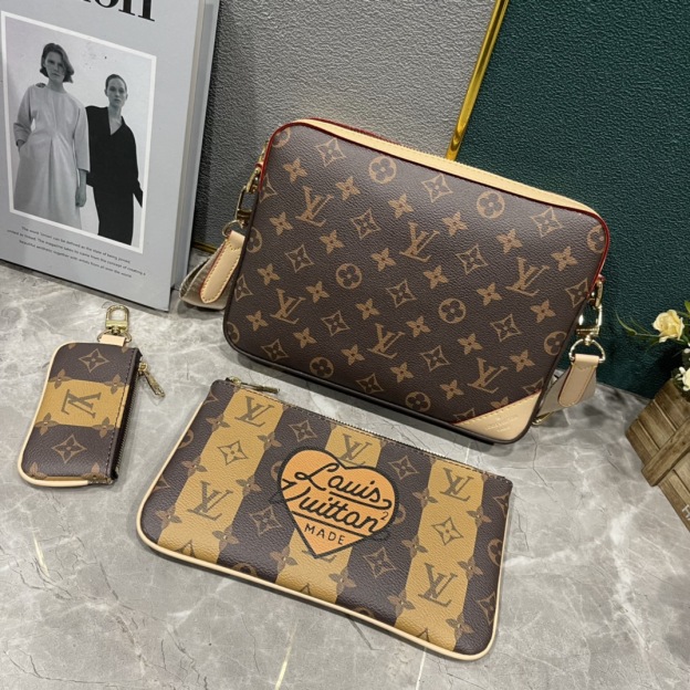ルイ・ヴィトン「Louis Vuitton」新作 Trio メッセンジャーバッグ