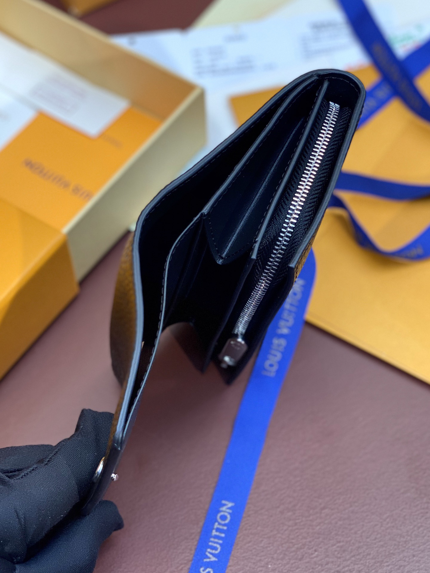 ルイ・ヴィトン(Louis Vuitton) ポルトフォイユ･イリス コンパクト