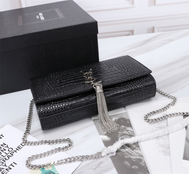 サンローラン「Saint Laurent」KATE 24cm クロコダイル柄フリンジデザイン