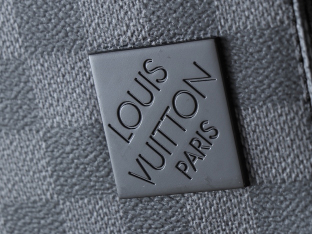 ルイ・ヴィトン「Louis Vuitton」ディストリクト スモールメッセンジャーバッグ