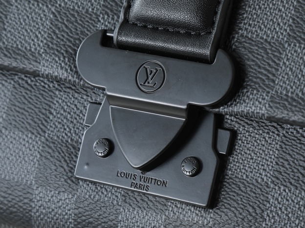 ルイ・ヴィトン「Louis Vuitton」S-Cape メッセンジャーバッグ