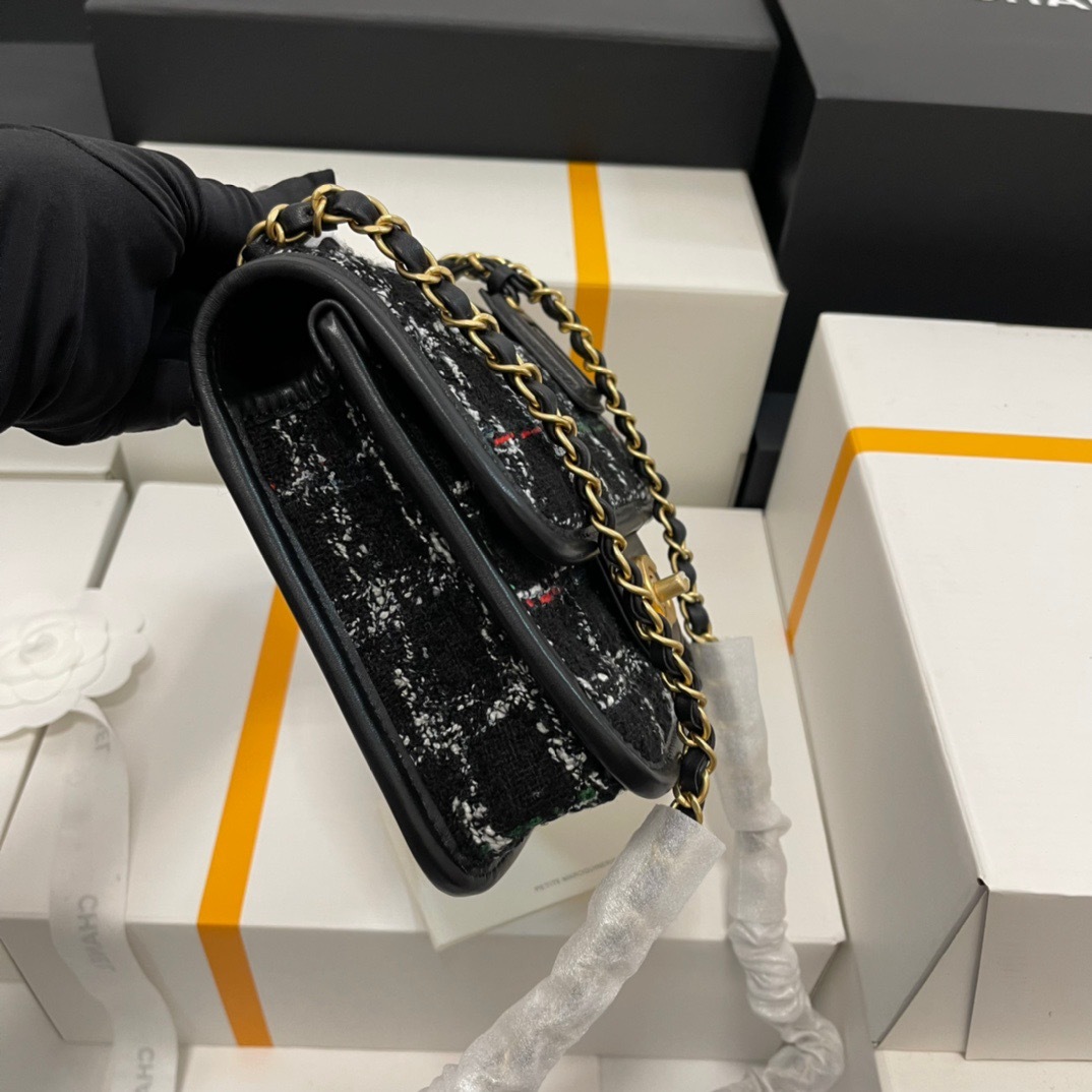 シャネル「Chanel」ウールツイード メッセンジャーバッグ
