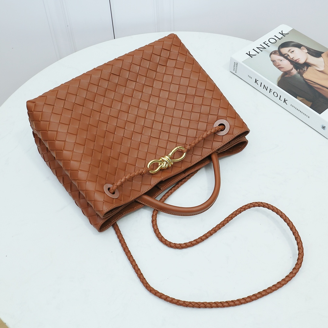 ボッテガ・ヴェネタ「Bottega Veneta」Andiamo バッグ