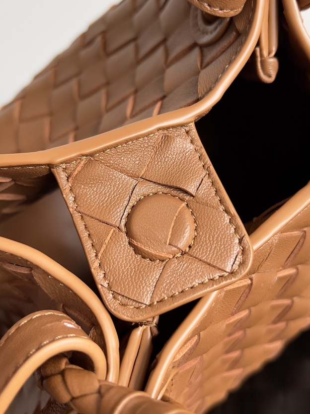 ボッテガ・ヴェネタ「Bottega Veneta」Andiamo バッグ