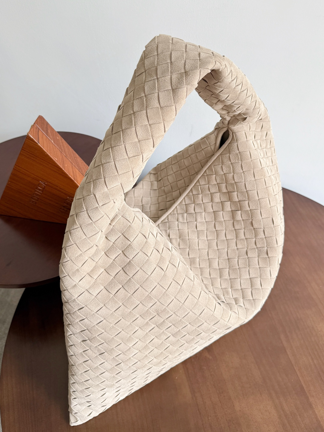 ボッテガ・ヴェネタ「Bottega Veneta」Sloane バッグ