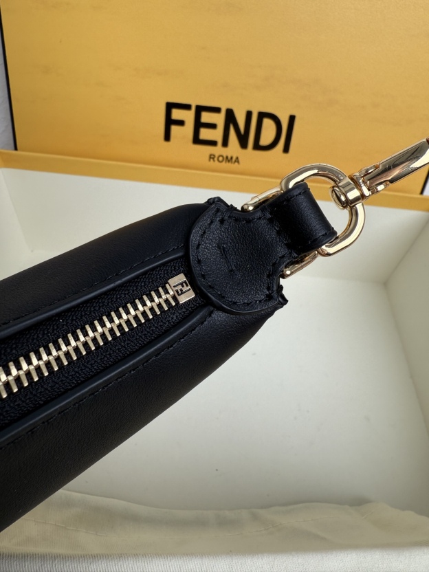 フェンディ「Fendi」ミニフェンディグラフィー ハンドバッグ