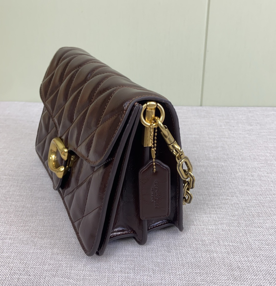 コーチ「Coach」TABBY チェーンショルダーバッグ