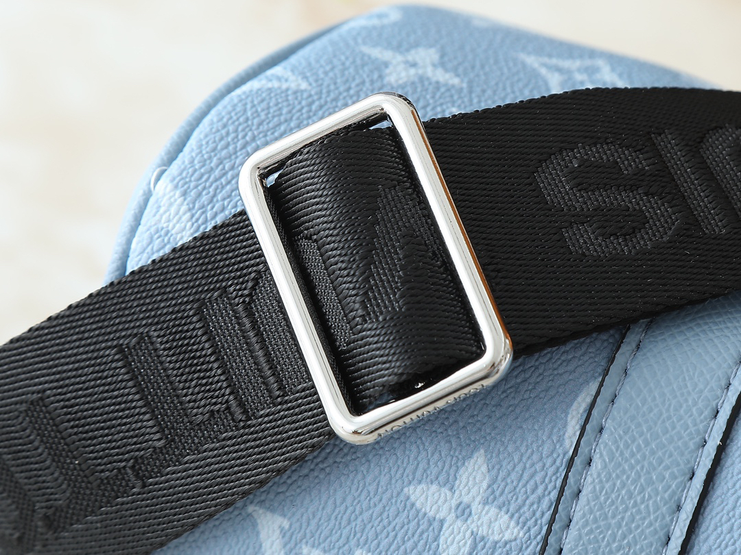 ルイ・ヴィトン キーポル･バンドリエール 25