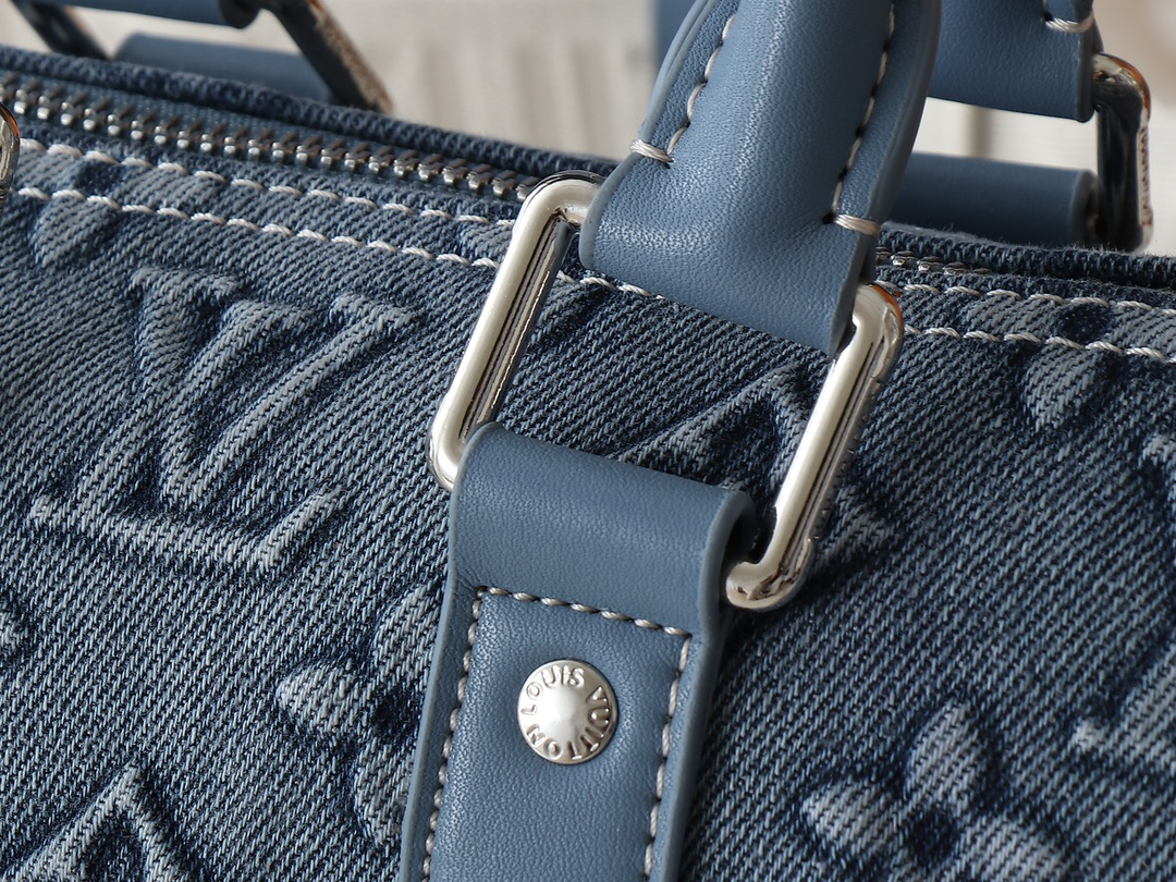 ルイ・ヴィトン キーポル･バンドリエール 25