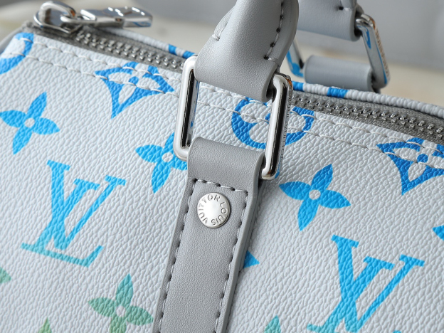 ルイ・ヴィトン キーポル･バンドリエール 25