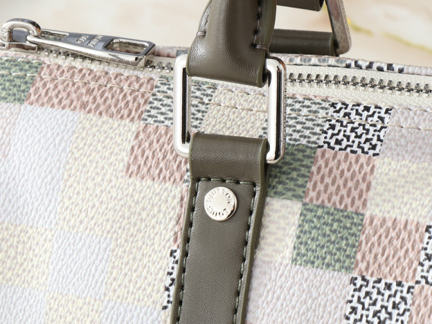 ルイ・ヴィトン キーポル･バンドリエール 25