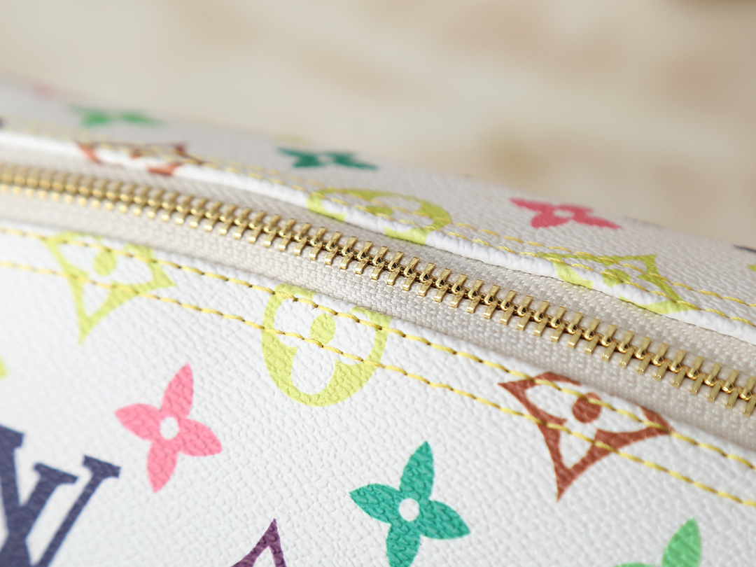 ルイ・ヴィトン LV x TM ポシェット･コスメティック GM