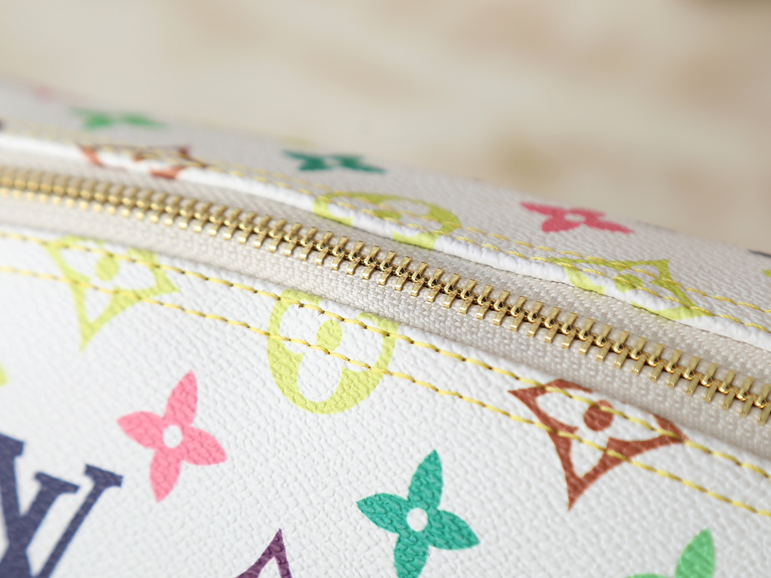 ルイ・ヴィトン LV x TM ポシェット･コスメティック GM