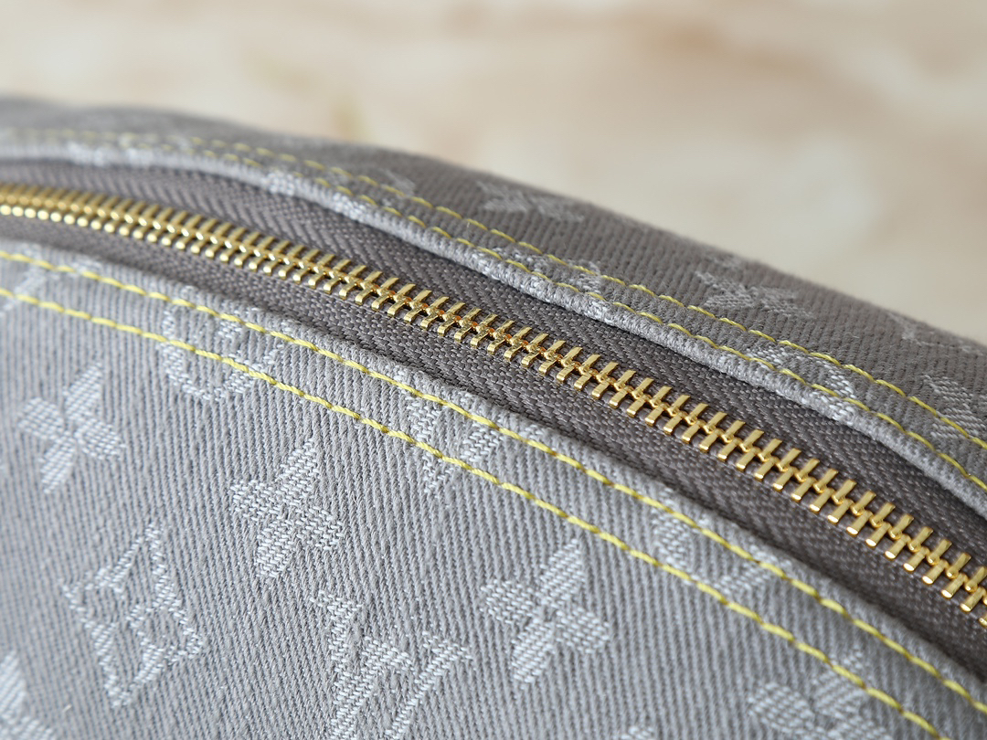 ルイ・ヴィトン ポシェット･コスメティック GM