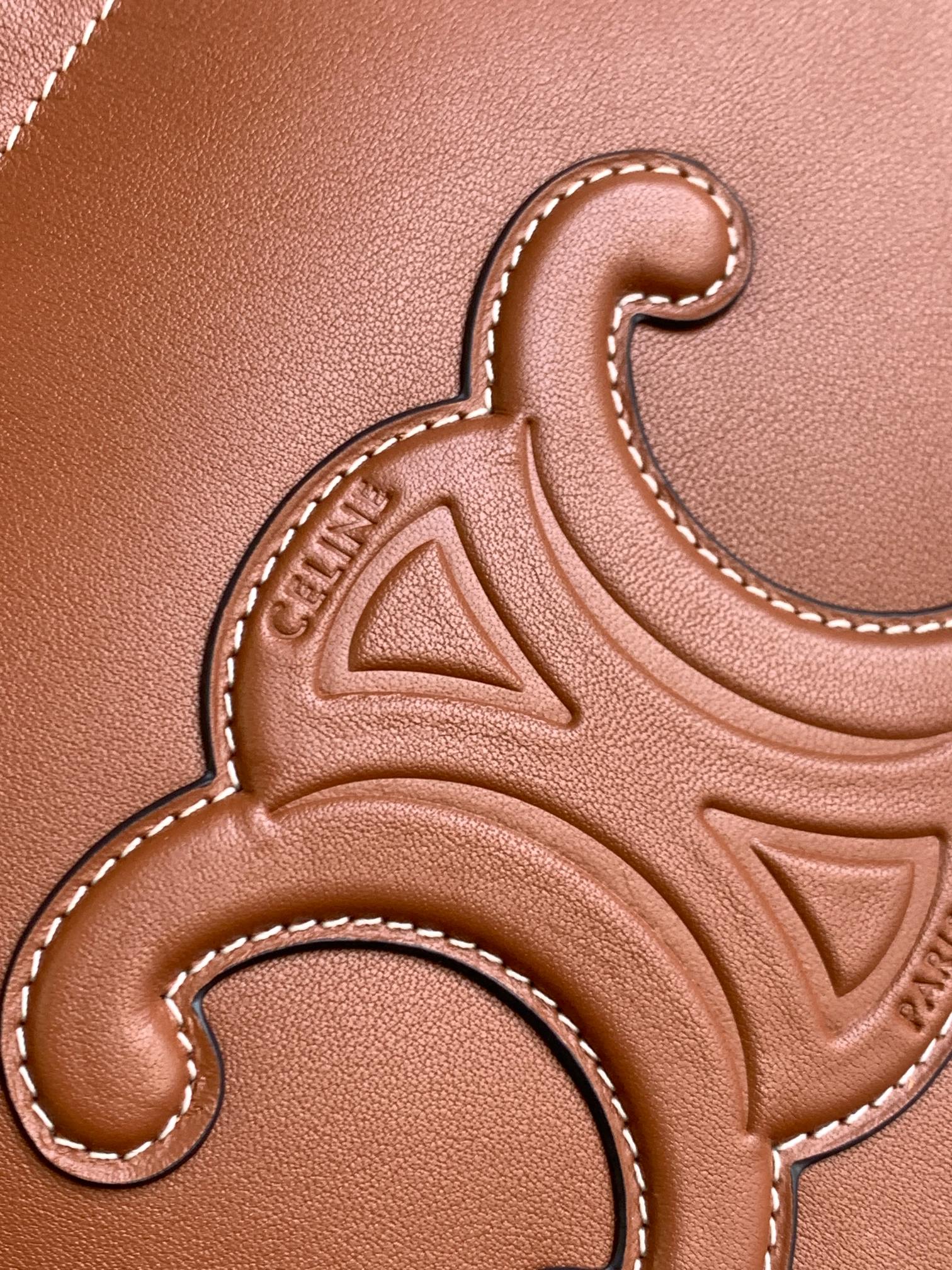 セリーヌ「Celine」 MINI CUIR CABAS TRIOMPHE スムースレザー ドローストリング バッグ