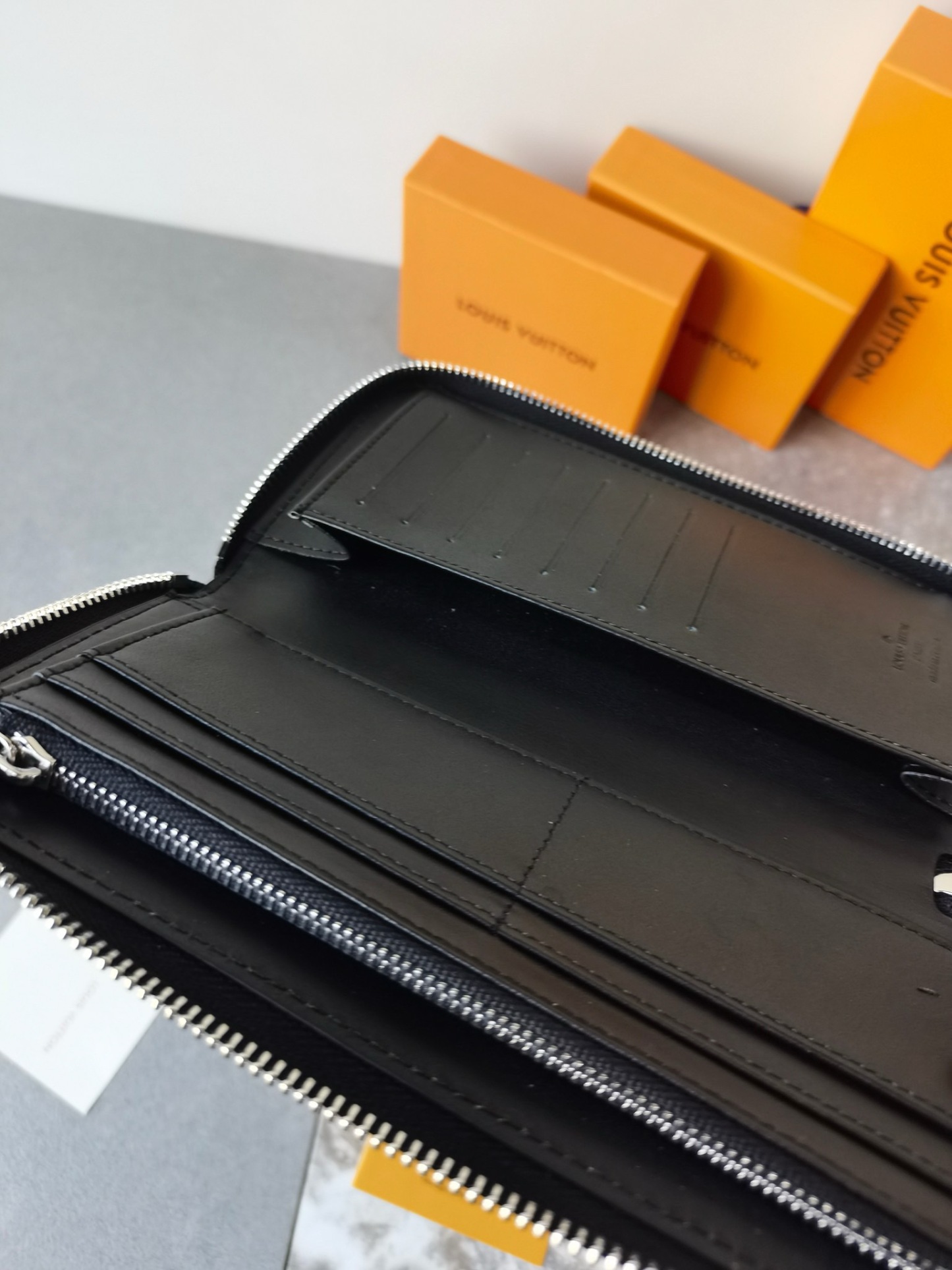 ルイ・ヴィトン ジッピー ウォレット･ヴァーティカル