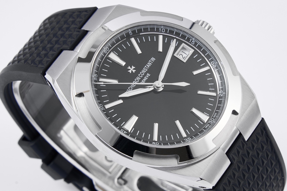 ヴァシュロン・コンスタンタン オーヴァシーズ 41mm