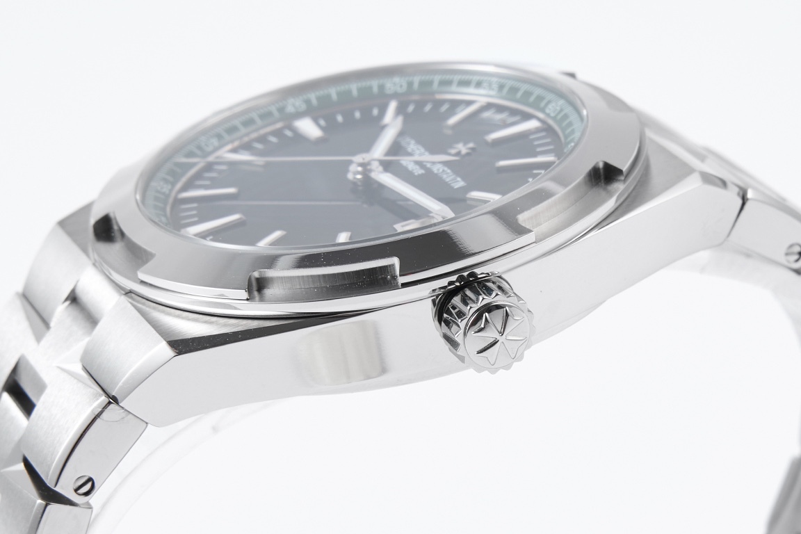 ヴァシュロン・コンスタンタン オーヴァシーズ 41mm