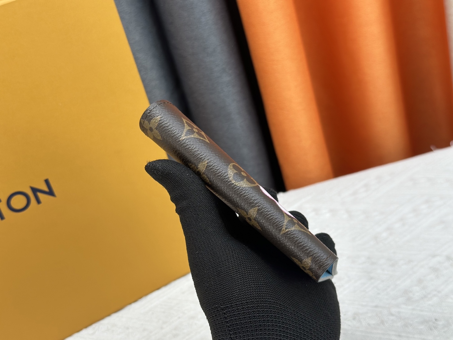 ルイ・ヴィトン パスポートカバー クーヴェルテュール･パスポール