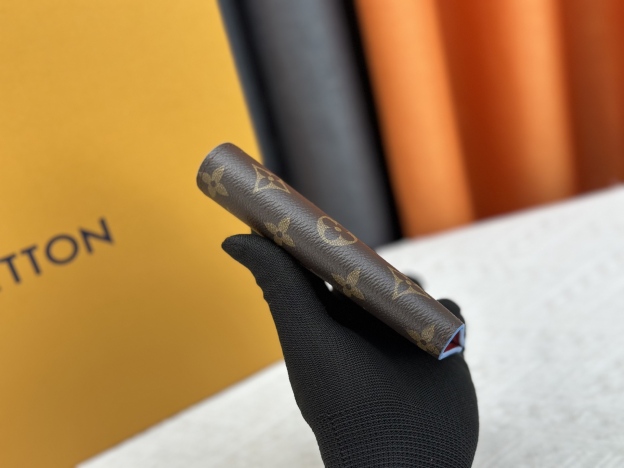 ルイ・ヴィトン パスポートカバー クーヴェルテュール･パスポール