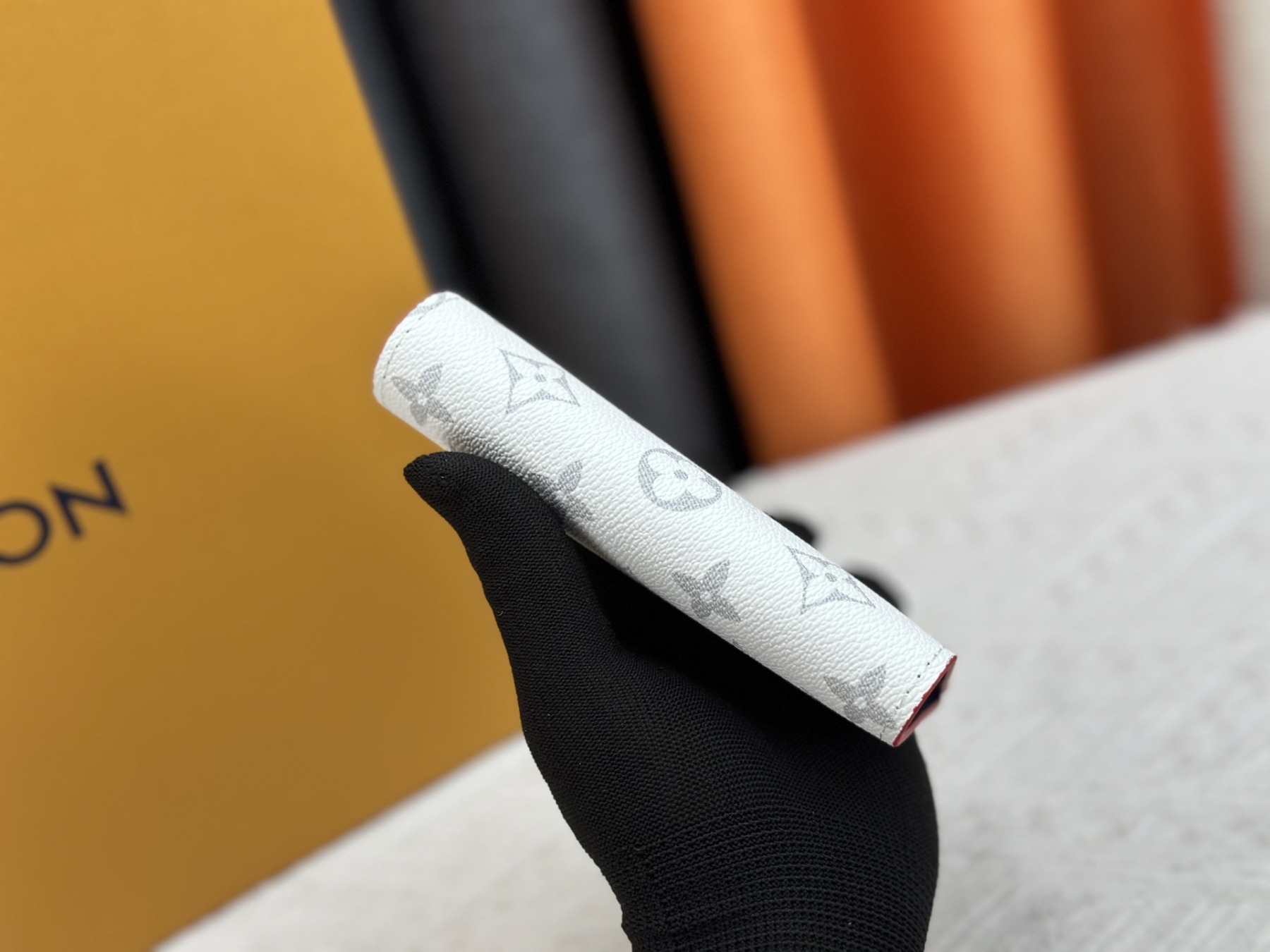 ルイ・ヴィトン パスポートカバー クーヴェルテュール･パスポール