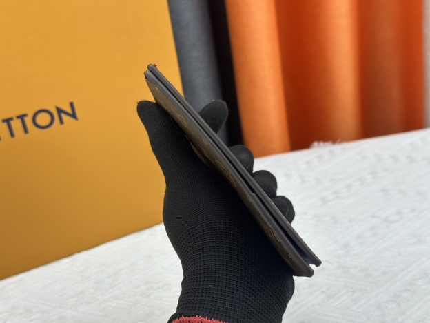 ルイ・ヴィトン パスポートカバー クーヴェルテュール･パスポール