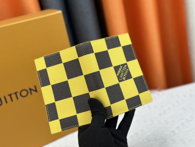 ルイ・ヴィトン パスポートカバー クーヴェルテュール･パスポール