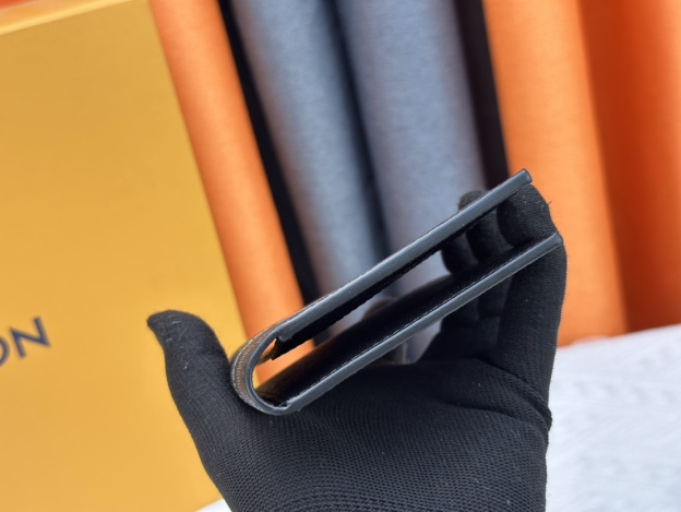 ルイ・ヴィトン パスポートカバー クーヴェルテュール･パスポール