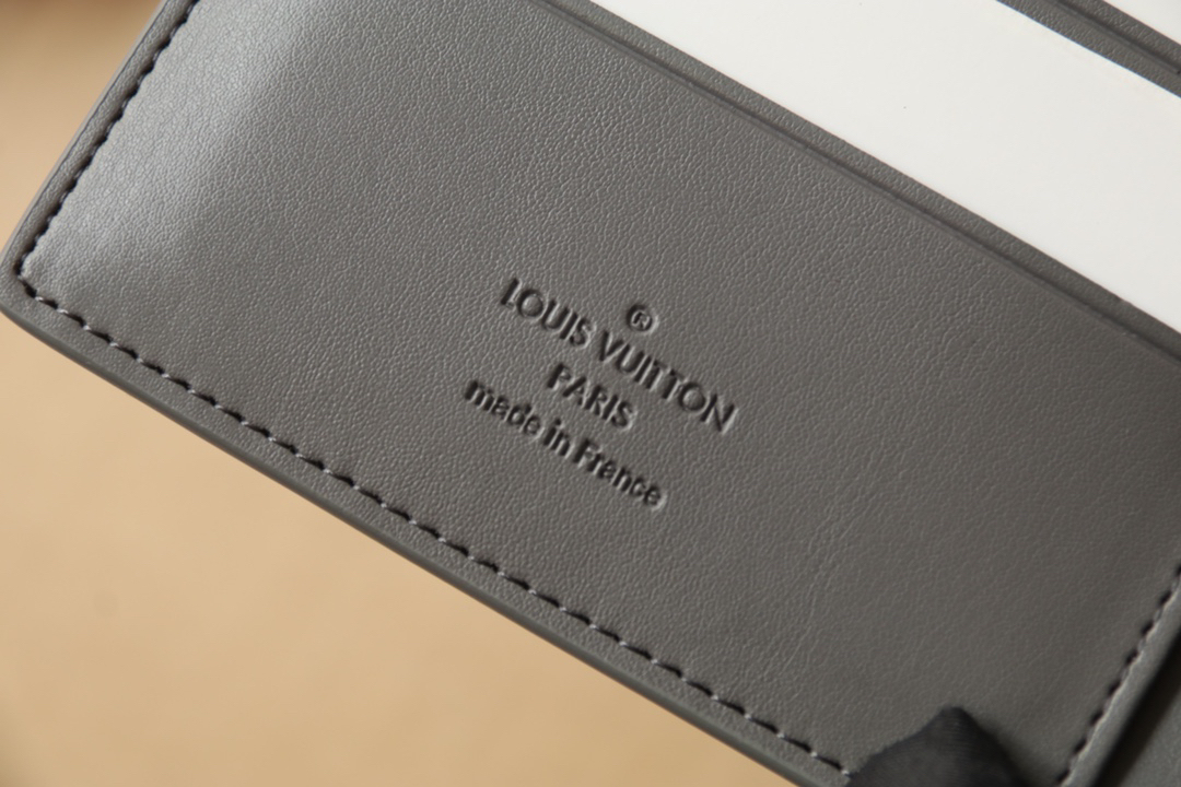 ルイ・ヴィトン ポルトフォイユ･ミュルティプル