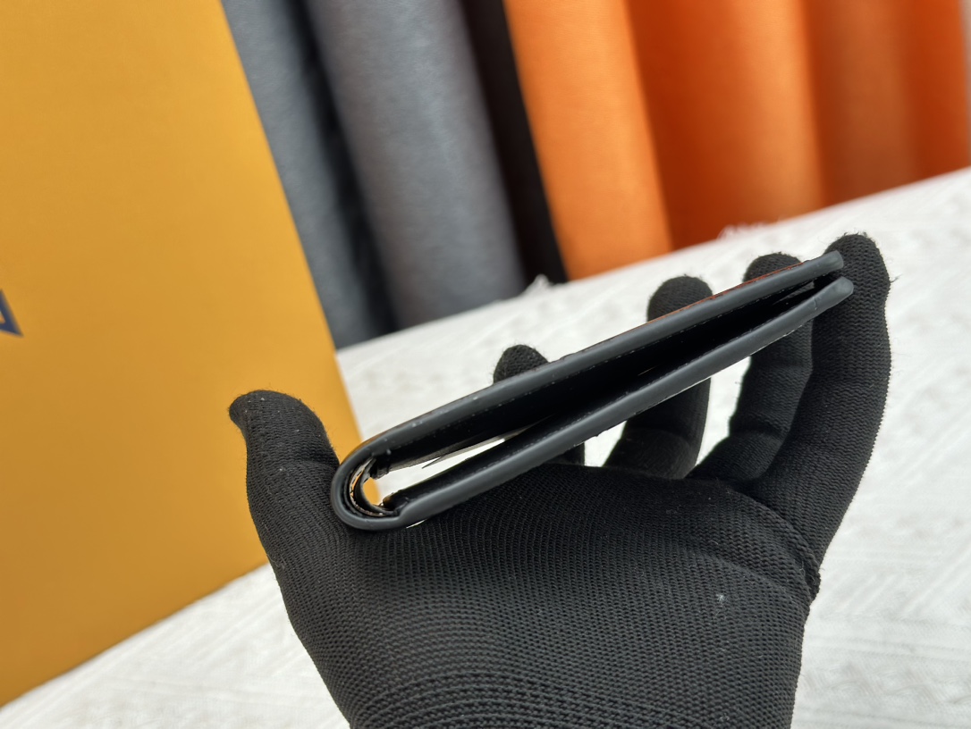 ルイ・ヴィトン ポルトフォイユ･ミュルティプル