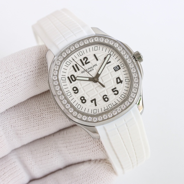 パテック フィリップ「Patek Philippe」アクアノート ルーチェ 5268R 38.8MM