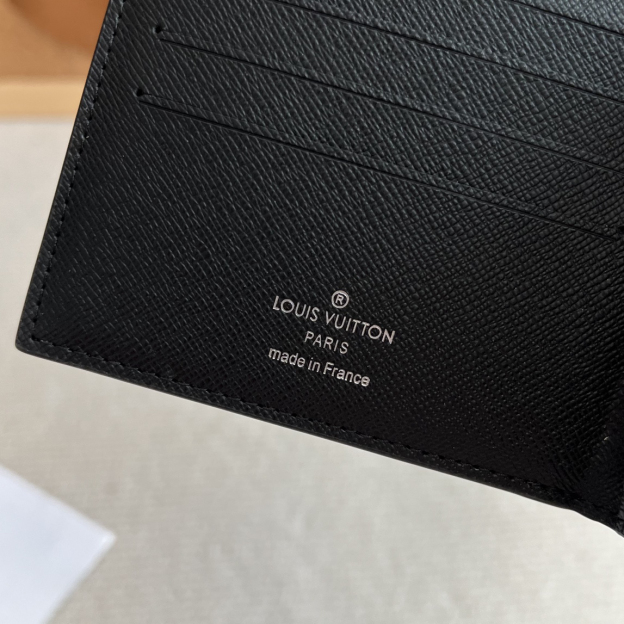 ルイ・ヴィトン ポルトフォイユ･アメリゴ NM